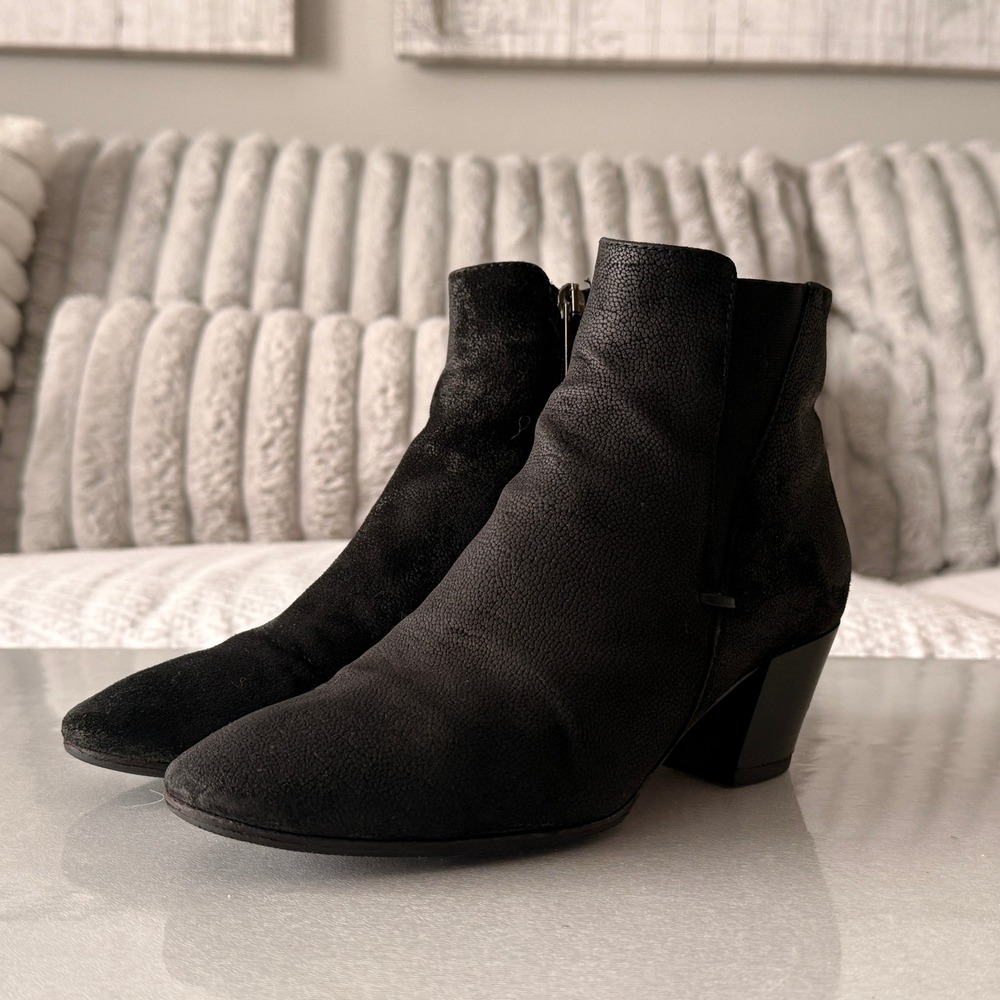 Aquatalia Black Suede Block Heel Ankle‎ Boots Women's Size 7.5 Italy